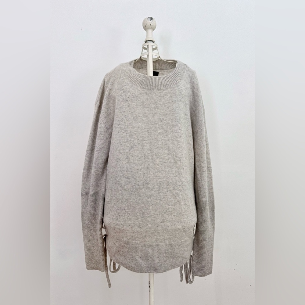 R+A 100% Cashmere Gray Women's Sweater